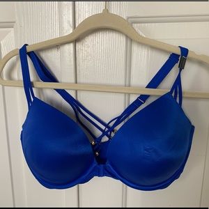 Very sexy push-up bra. Front-close racerback. Size 38D